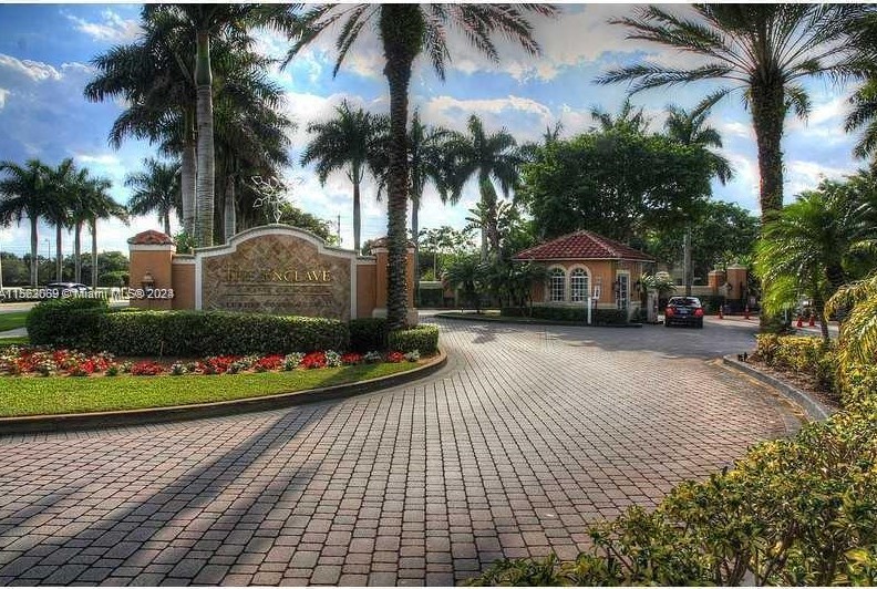 2163 Renaissance Blvd #203, Hollywood, FL 33025