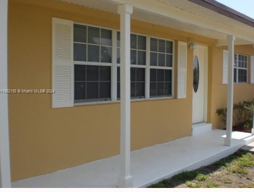 132 N 13th Pl, Lake Worth, FL 33462