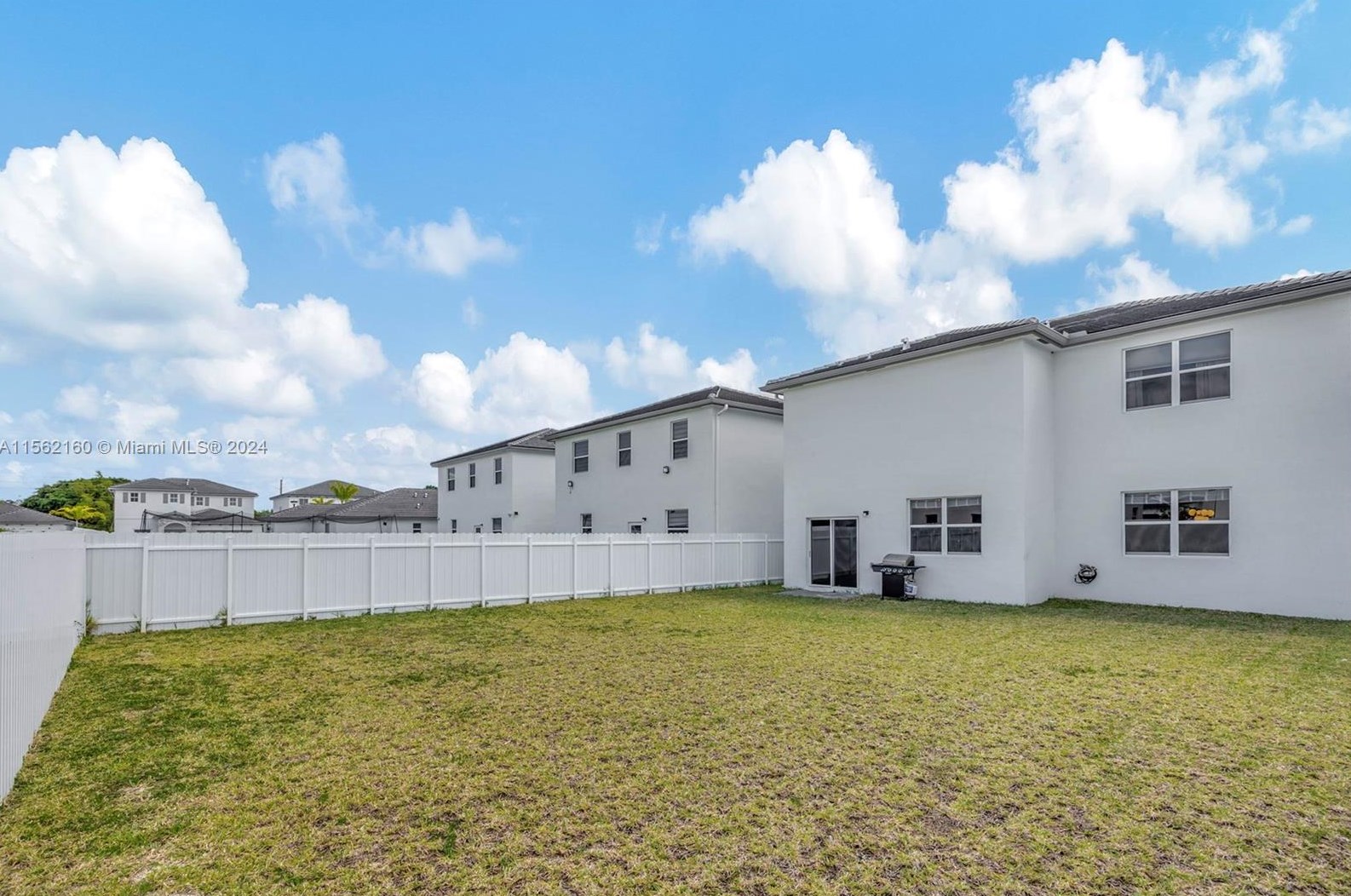 12743 215th Ter, Miami, FL 33177-7473