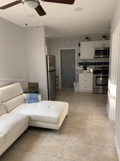 2475 136th Ter, Miami, FL 33181-3507