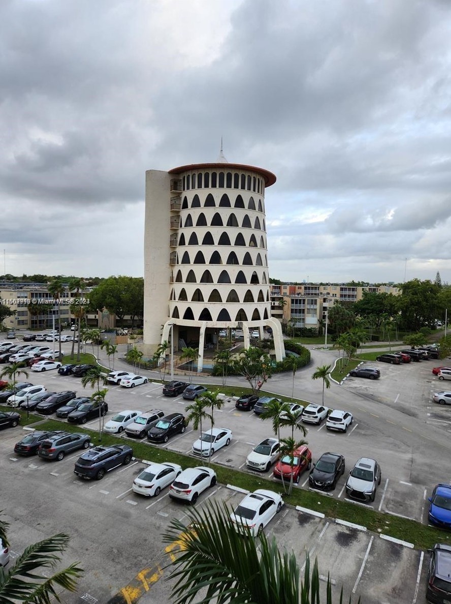 1750 191st St, Miami FL 33056-3339 exterior