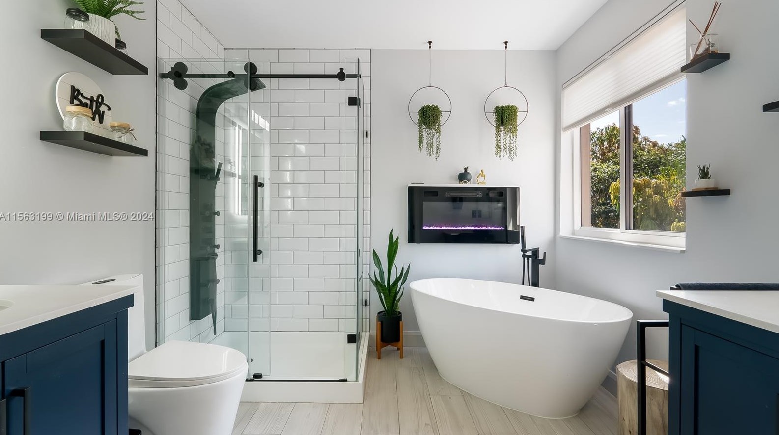 11272 Roundelay Rd, Hollywood FL  33026-1351 exterior