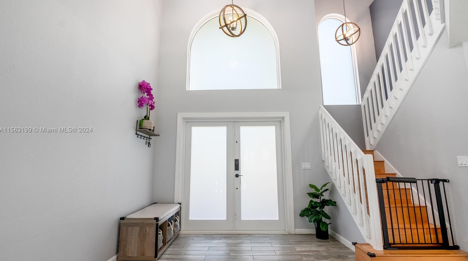 11272 Roundelay Rd, Hollywood FL  33026-1351 exterior