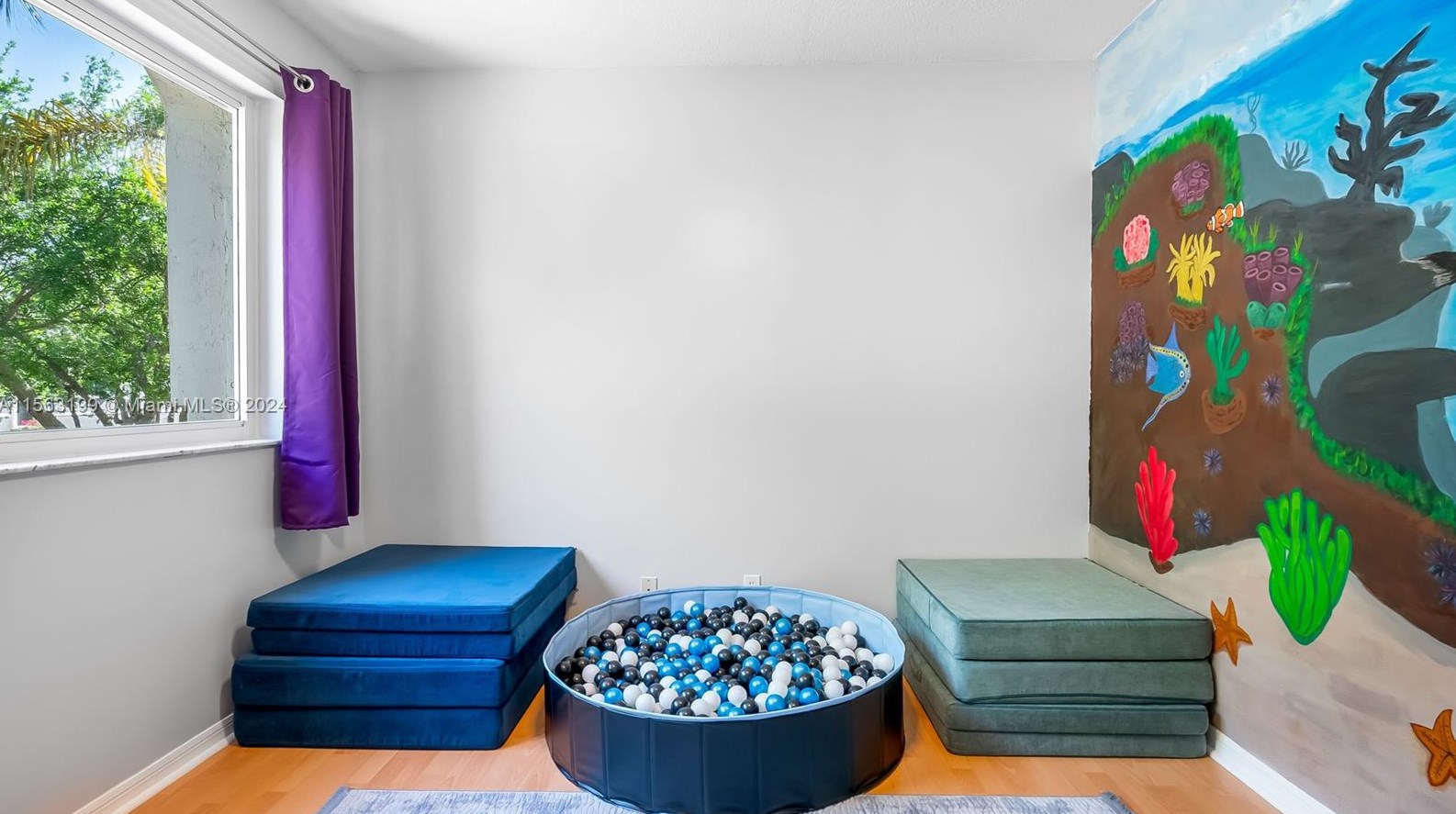 11272 Roundelay Rd, Hollywood FL  33026-1351 exterior