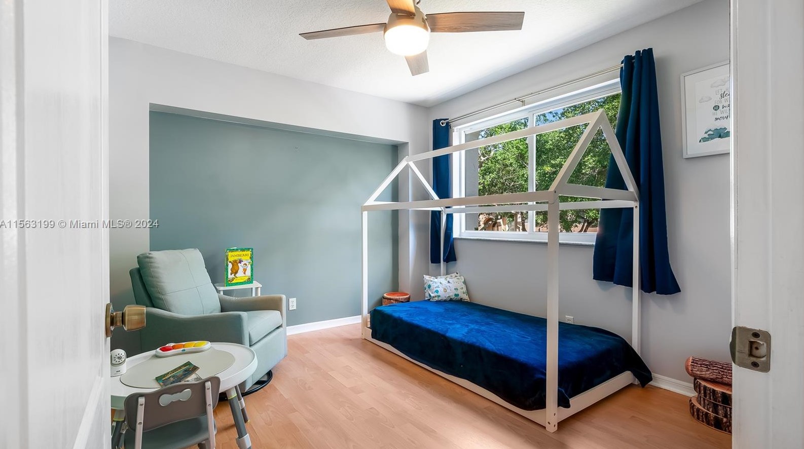 11272 Roundelay Rd, Hollywood FL  33026-1351 exterior