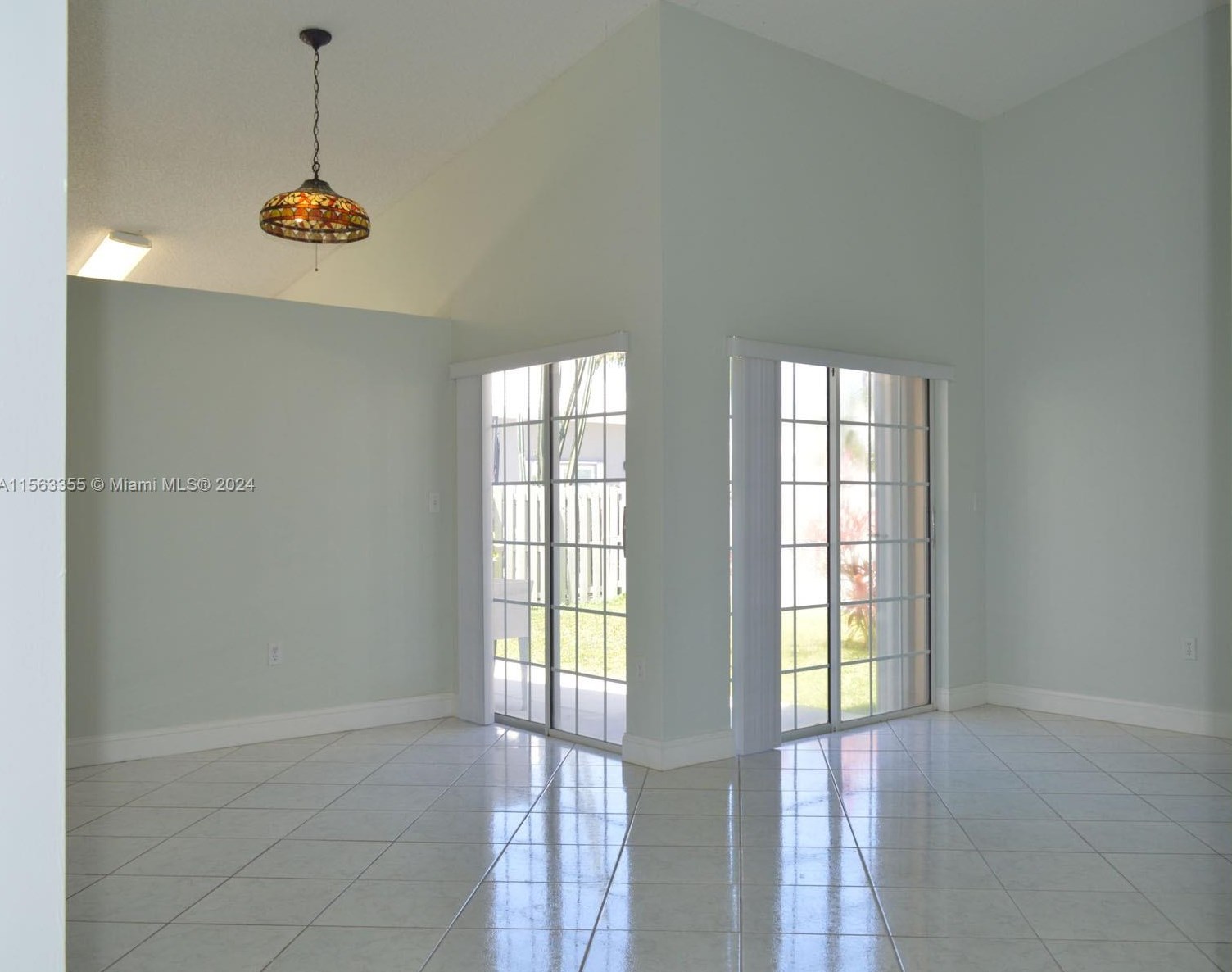 6340 113th Ct, Miami, FL 33178-3605