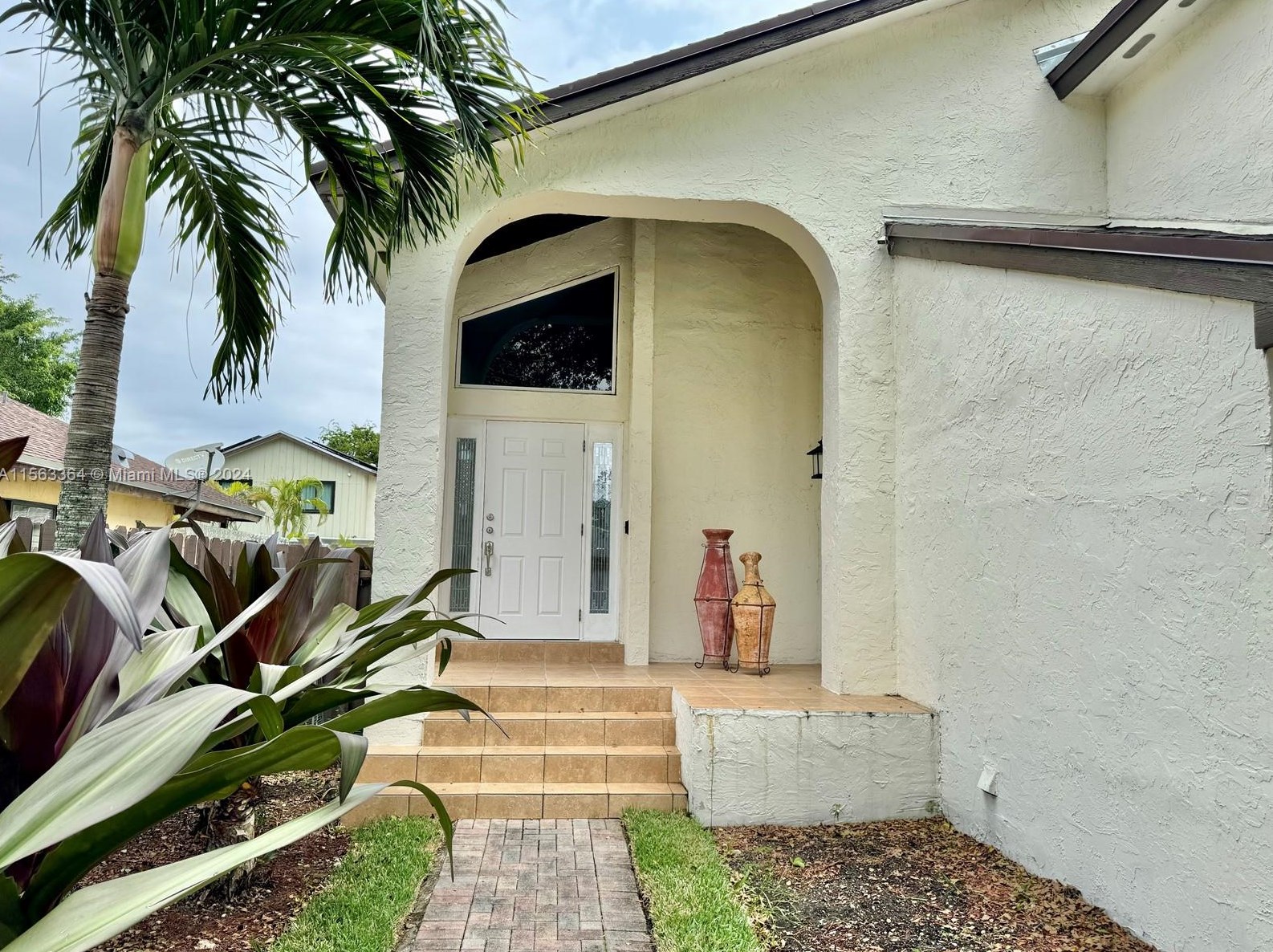 4325 148th Avenue Ct, Miami, FL 33185-4320