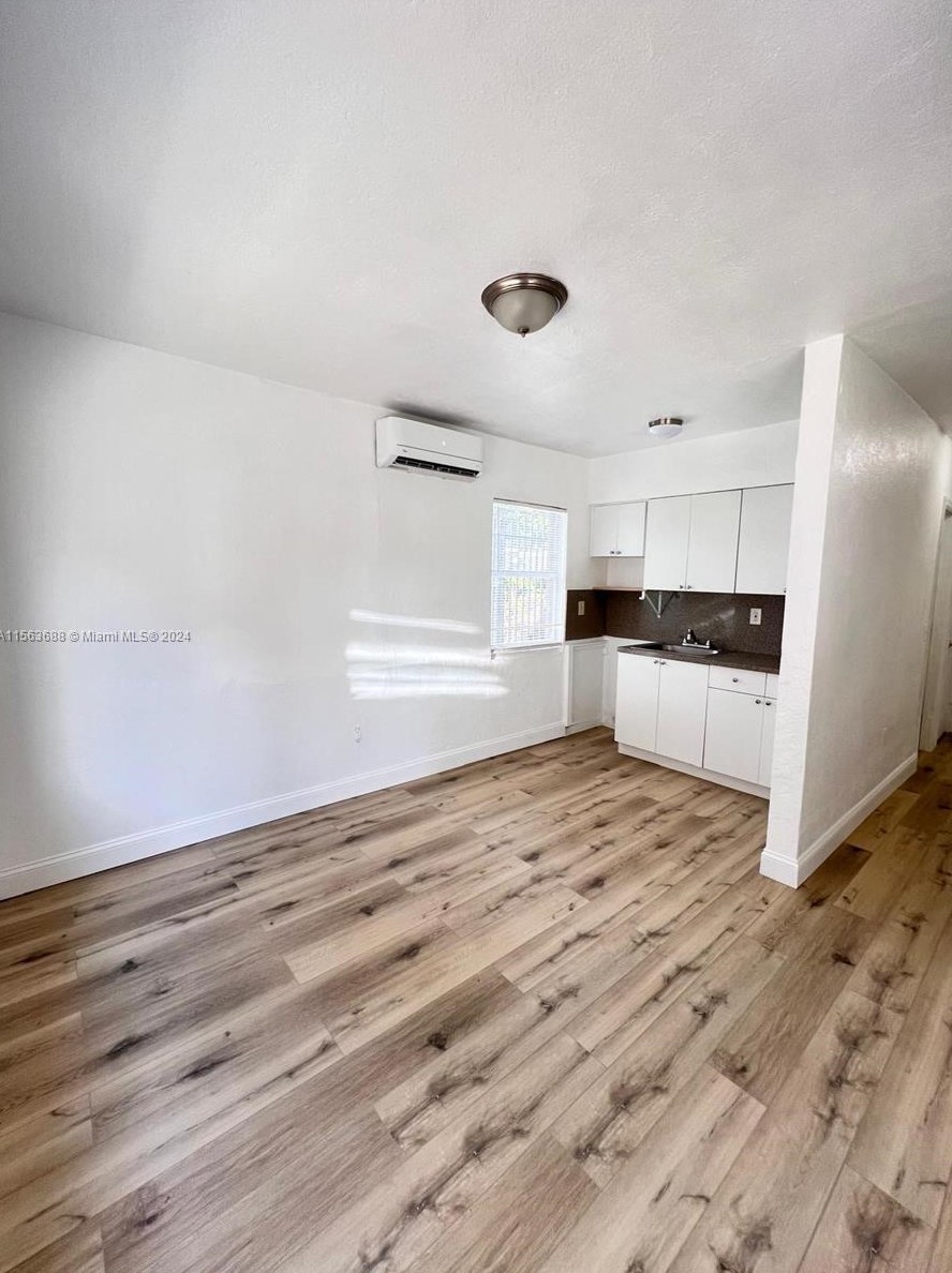 1115 Sharazad Blvd #19, Miami, FL 33054