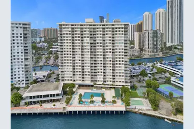 300 Bayview Dr #906, Sunny Isles Beach, FL 33160 - Photo 62