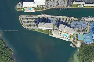 300 Bayview Dr, Sunny Isles Beach, FL 33160 - Photo 86