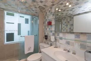 21205 Yacht Club Dr, Aventura, FL 33180 - Photo 40