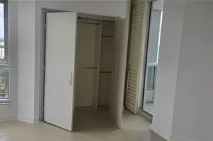 21205 Yacht Club Dr, Aventura, FL 33180 - Photo 46