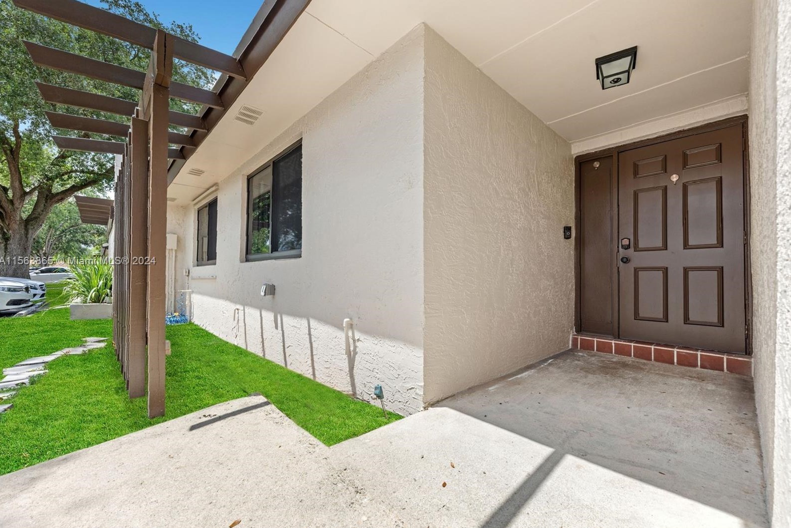 9667 Nw 16th Ct, Hollywood, FL 33025