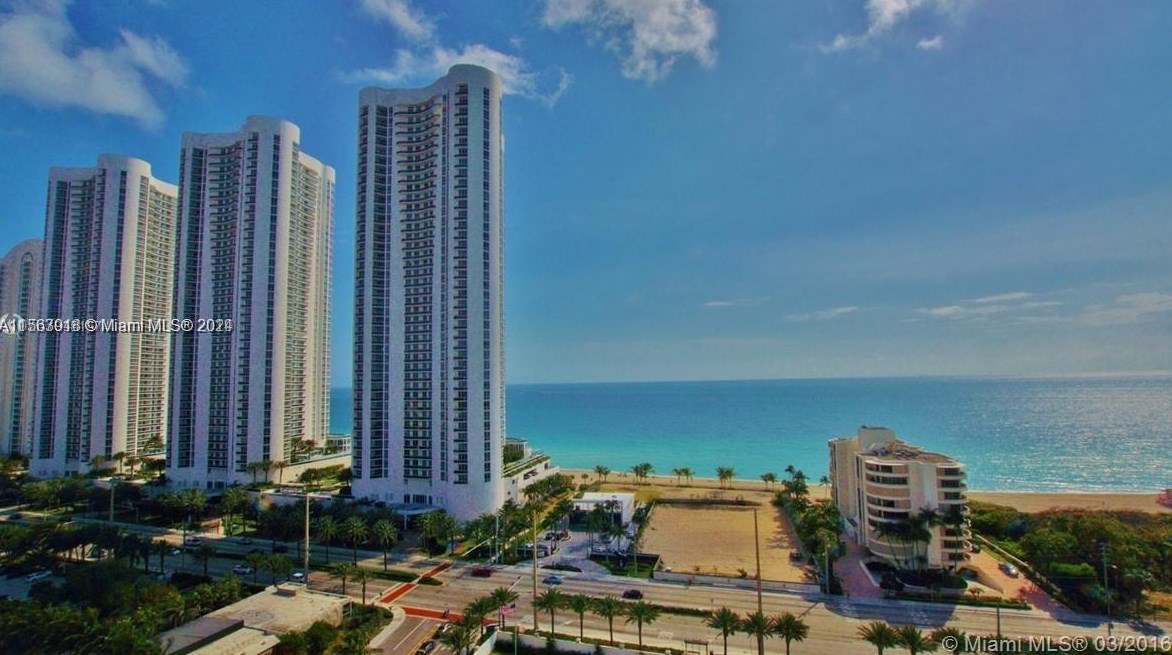 100 Bayview Dr #1811, Miami, FL 33160