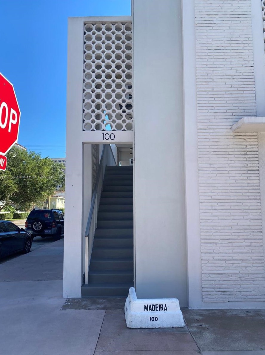 100 Madeira Ave #5, Miami, FL 33134