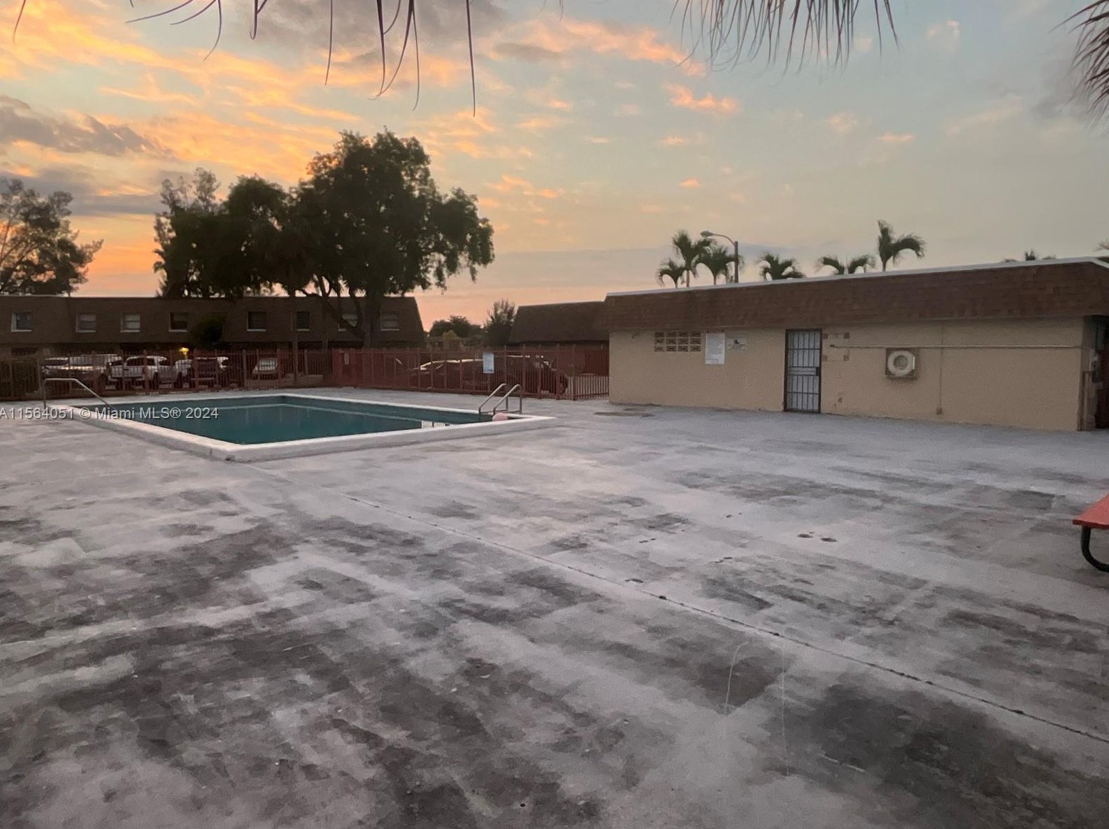 6385 27th Ave, Hialeah FL  33016-4367 exterior