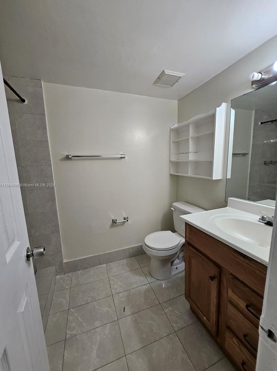 1990 Sw 121st Ct #235, Miami, FL 33175