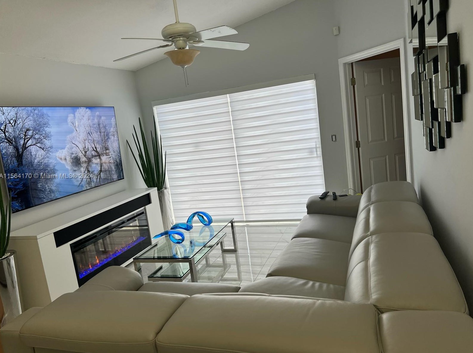 111 108th Ave, Hollywood FL 33026-4067 exterior