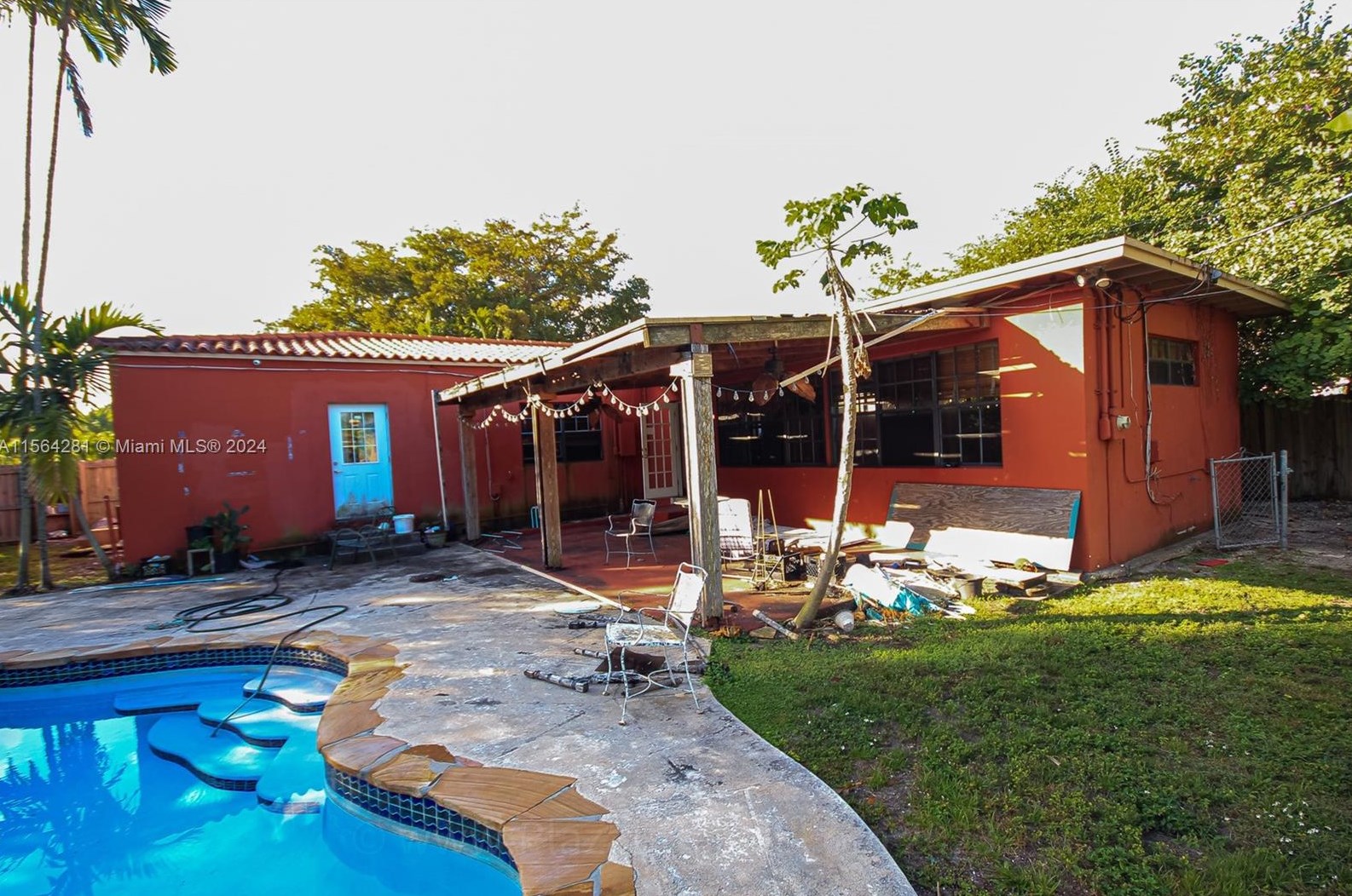 2301 26th St, Miami, FL 33133-2305