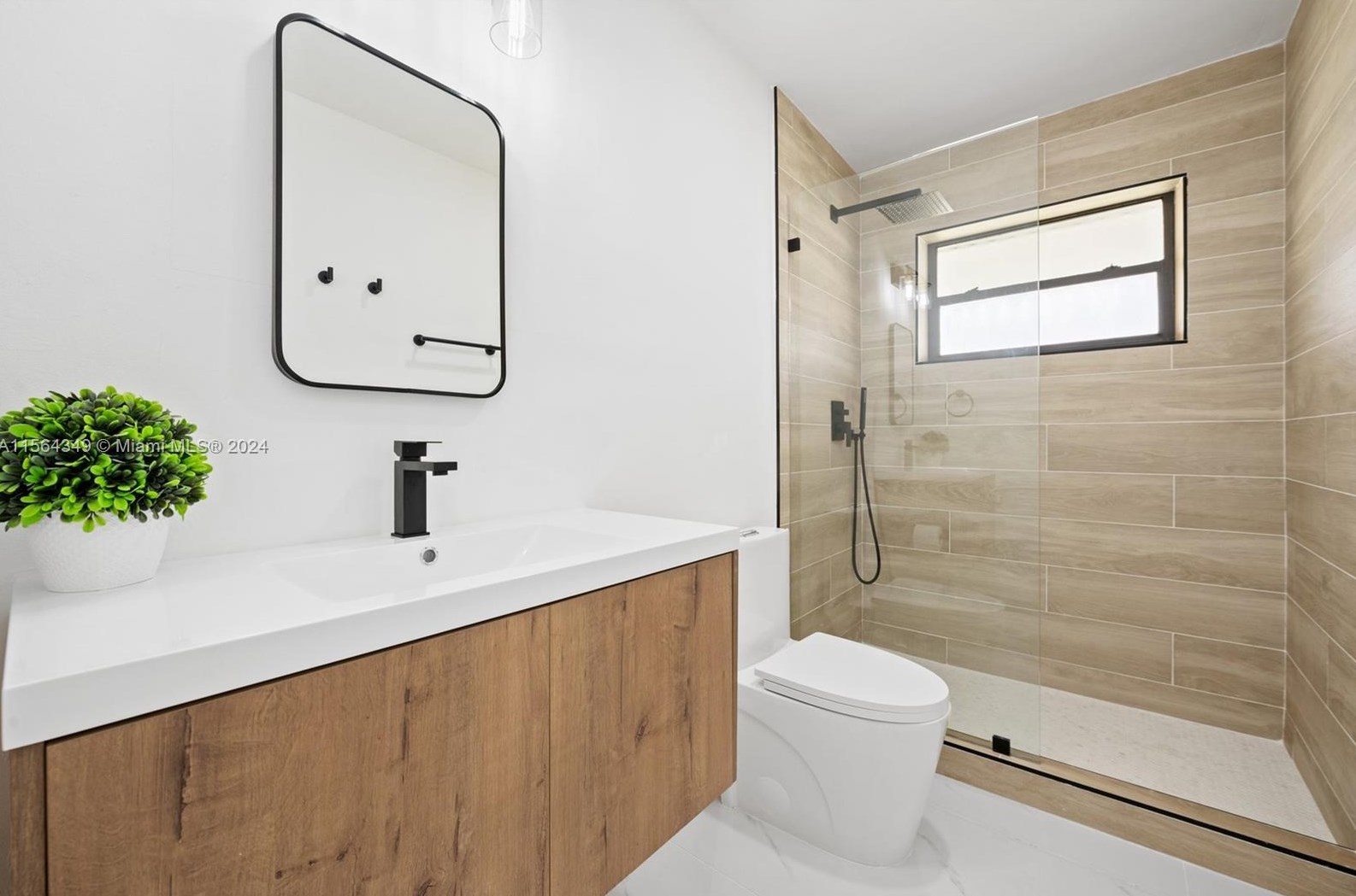 12040 171st Ter, Miami FL  33177-2167 exterior