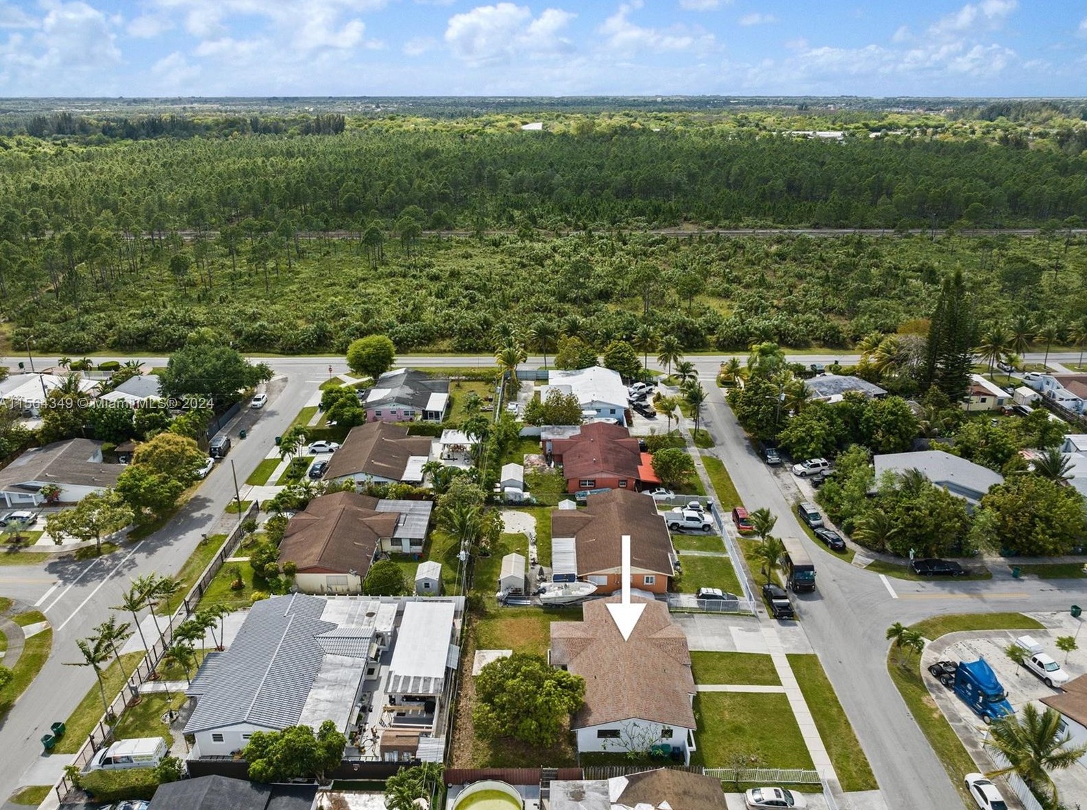 12040 171st Ter, Miami FL  33177-2167 exterior