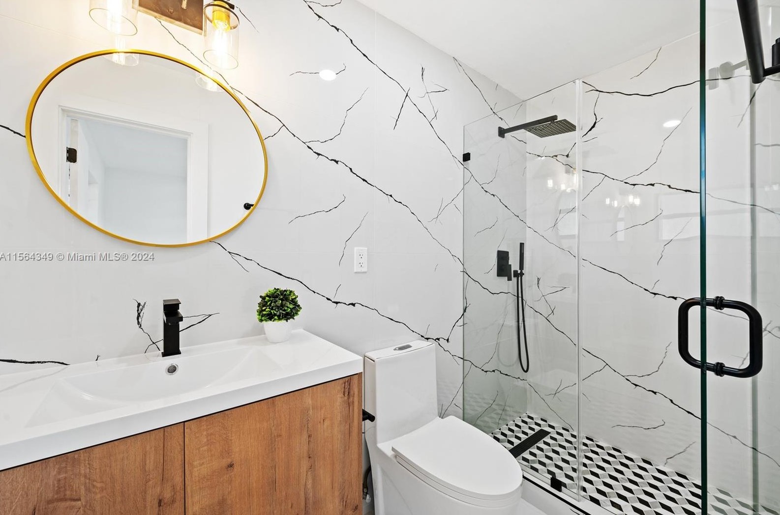 12040 171st Ter, Miami FL  33177-2167 exterior