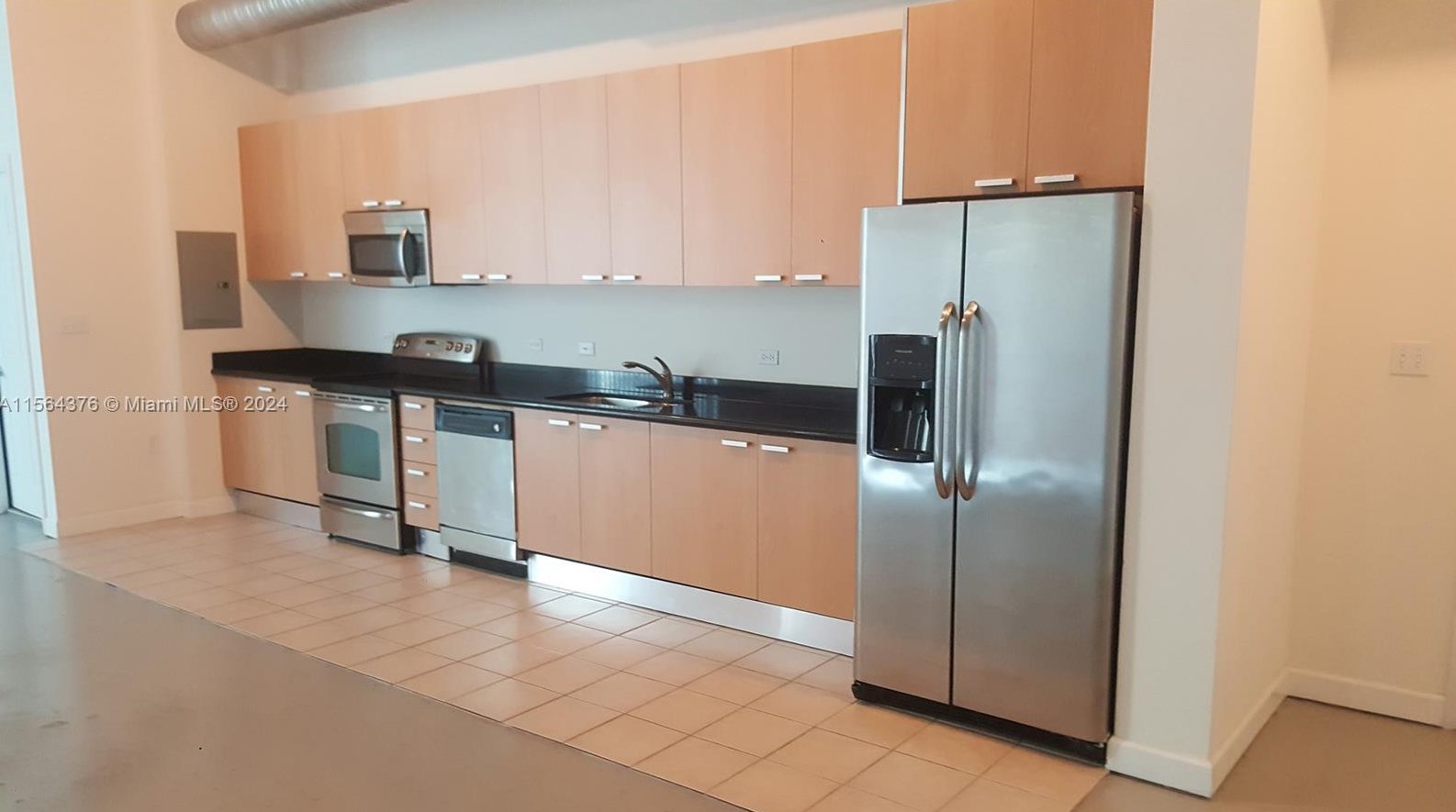 2100 Van Buren St #408, Hollywood, FL 33020