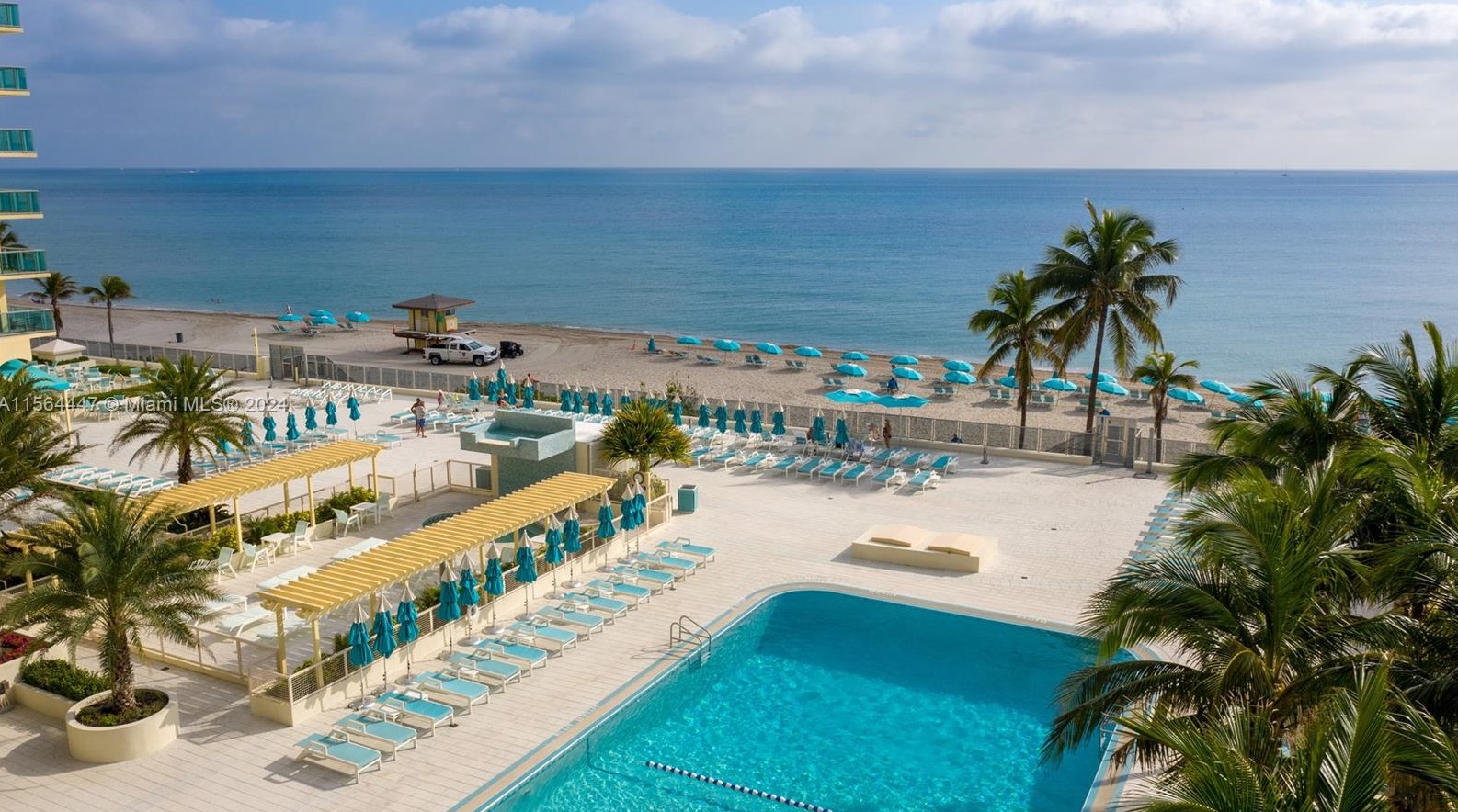 2501 Ocean Dr, Hollywood FL  33019-2699 exterior