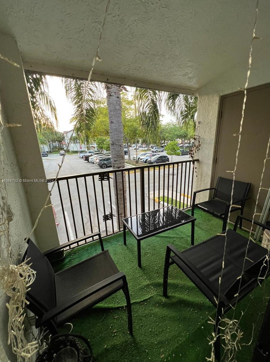 530 S Park Rd # 22-11, Hollywood, FL