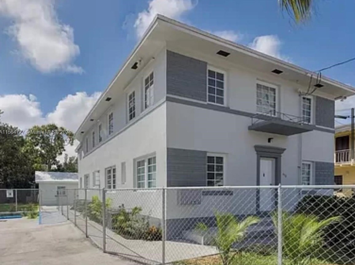 450 Ne 62nd St Apt 4, Miami, FL 33138