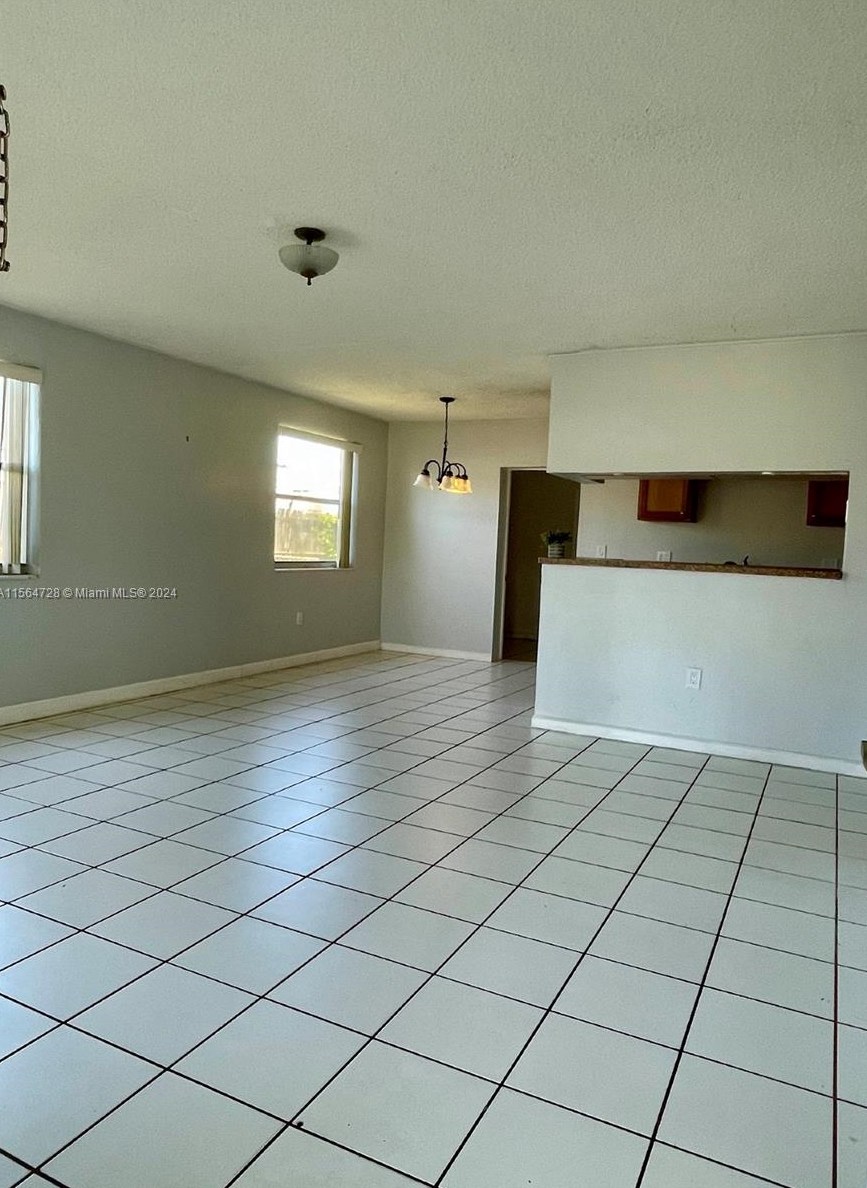 811 64th Ter, Hollywood, FL 33024-7710