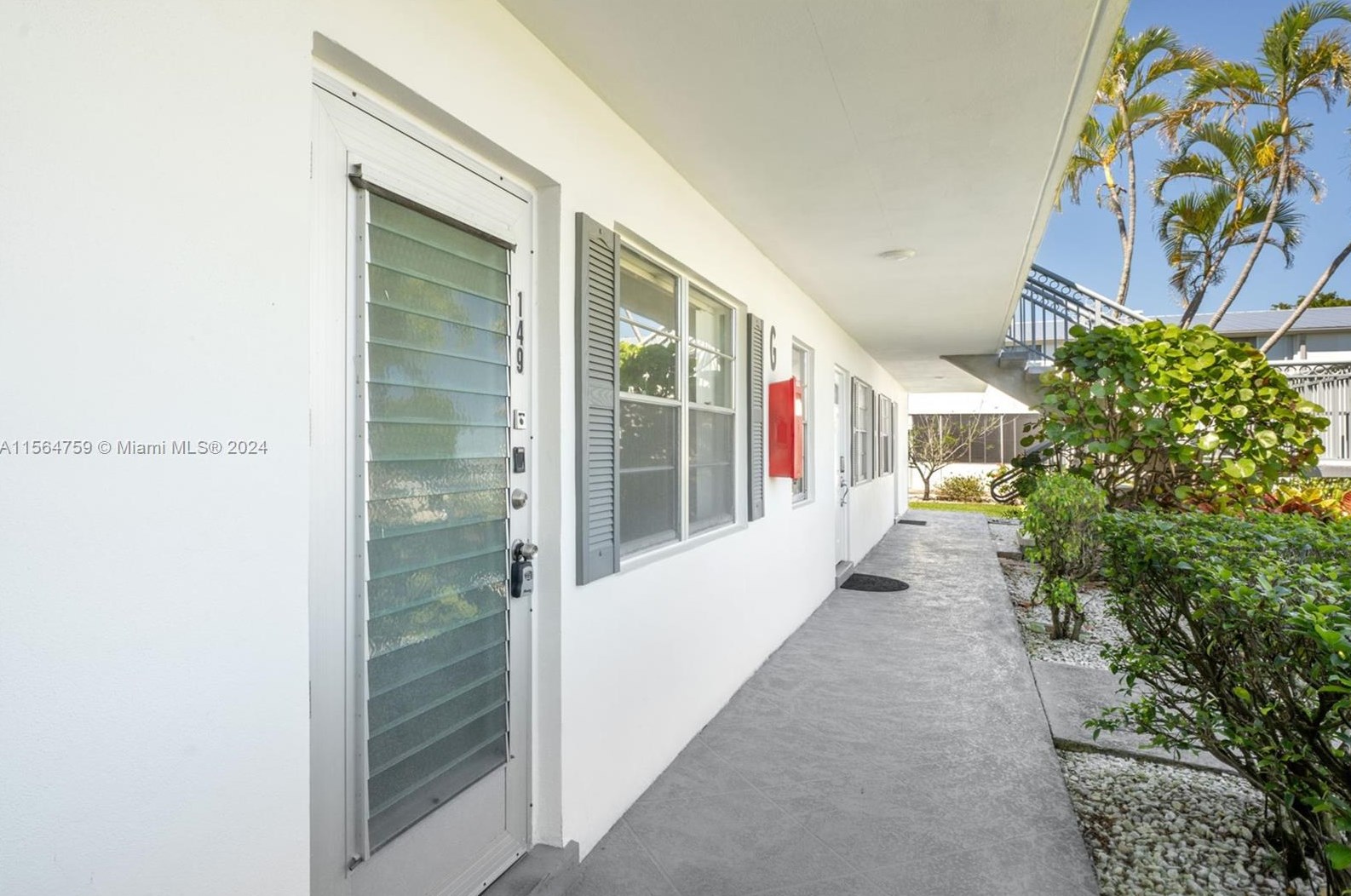 149 Sheffield G, West Palm Beach, FL 33417-1519