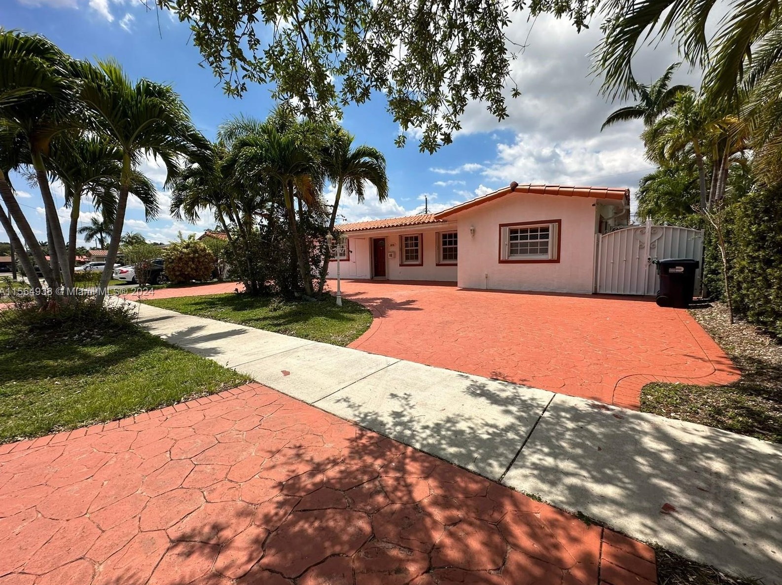 3010 77th Pl, Miami, FL 33155-2650