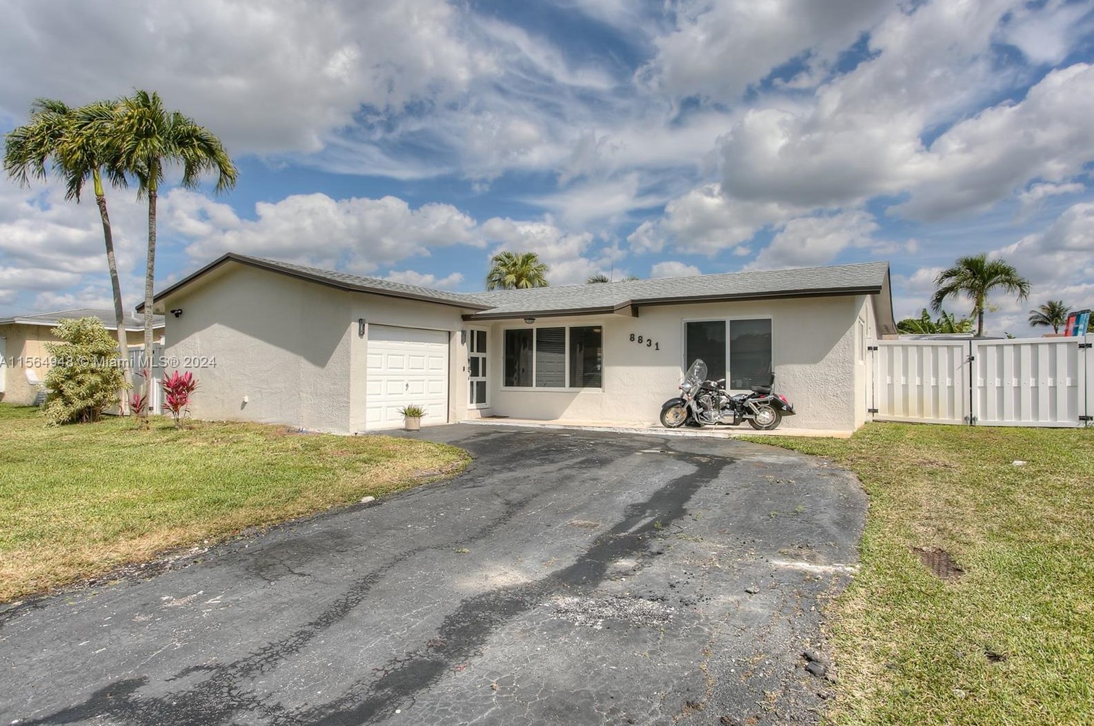 8831 7th St, Hollywood FL  33024-6517 exterior