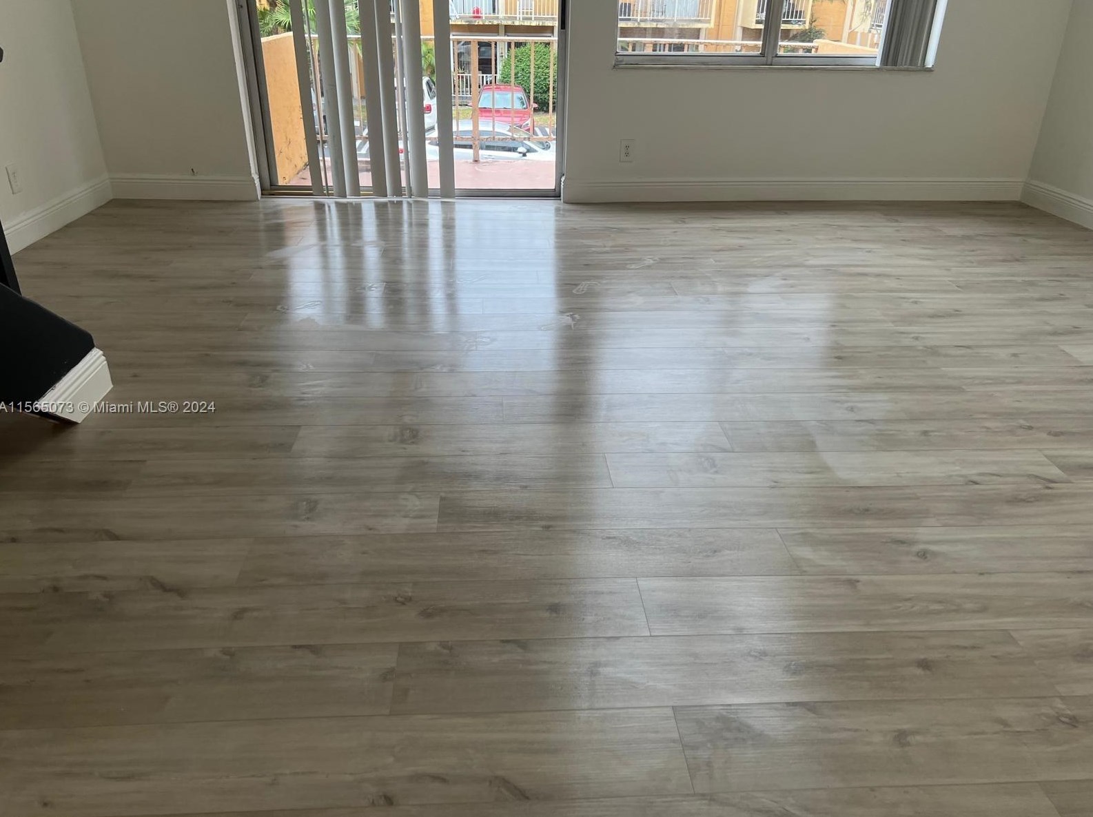 18111 Nw 68th Ave #h202, Hialeah, FL 33015