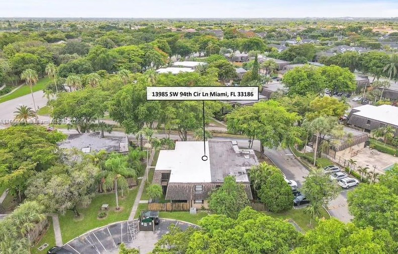 13985 94th Circle Ln, Miami, FL 33186-1204