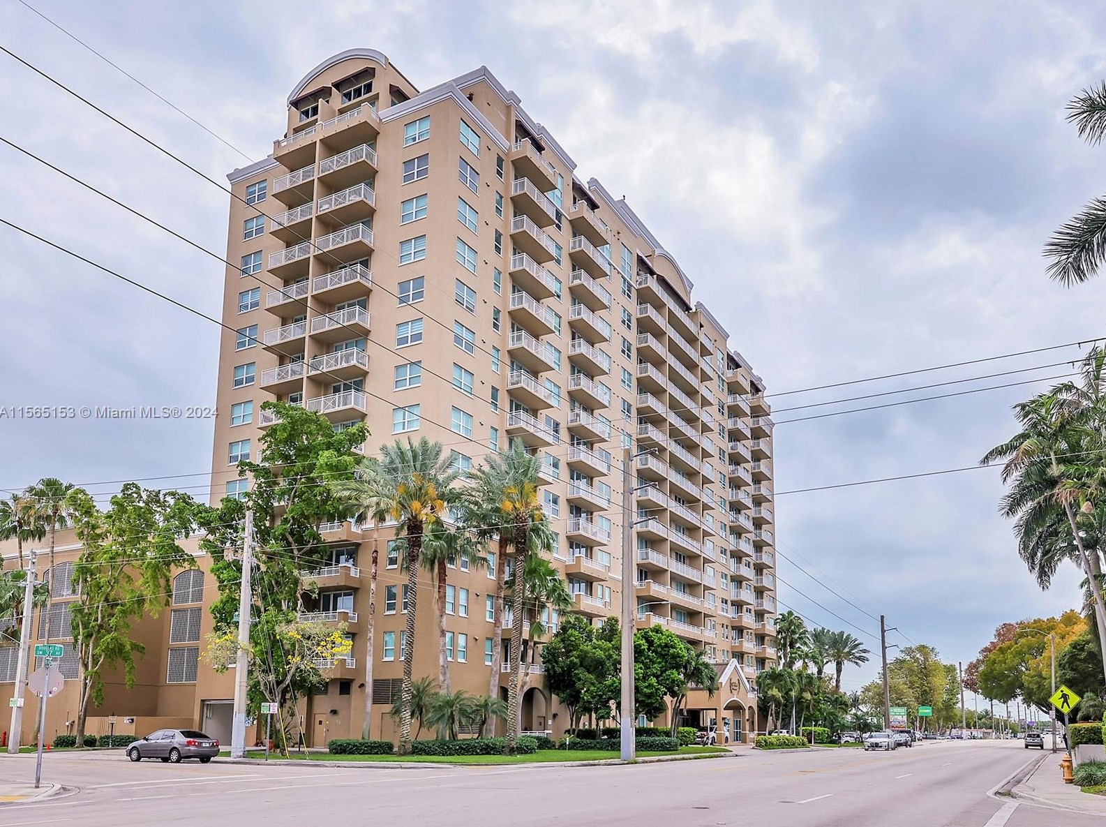 2665 Sw 37th Ave #305, Miami, FL 33133