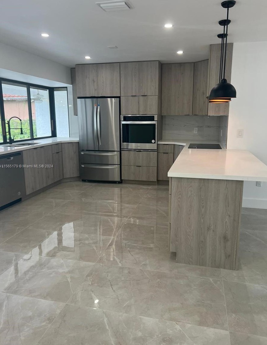 3640 N 46th Ave, Hollywood, FL 33021