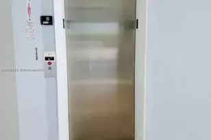 1185 Marseille Dr, Miami Beach, FL 33141 - Photo 8