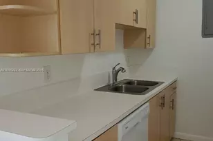 1185 Marseille Dr, Miami Beach, FL 33141 - Photo 16