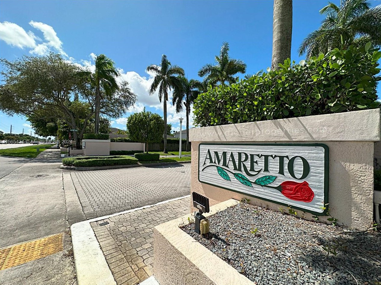 11789 99th St, Miami, FL 33186-2774