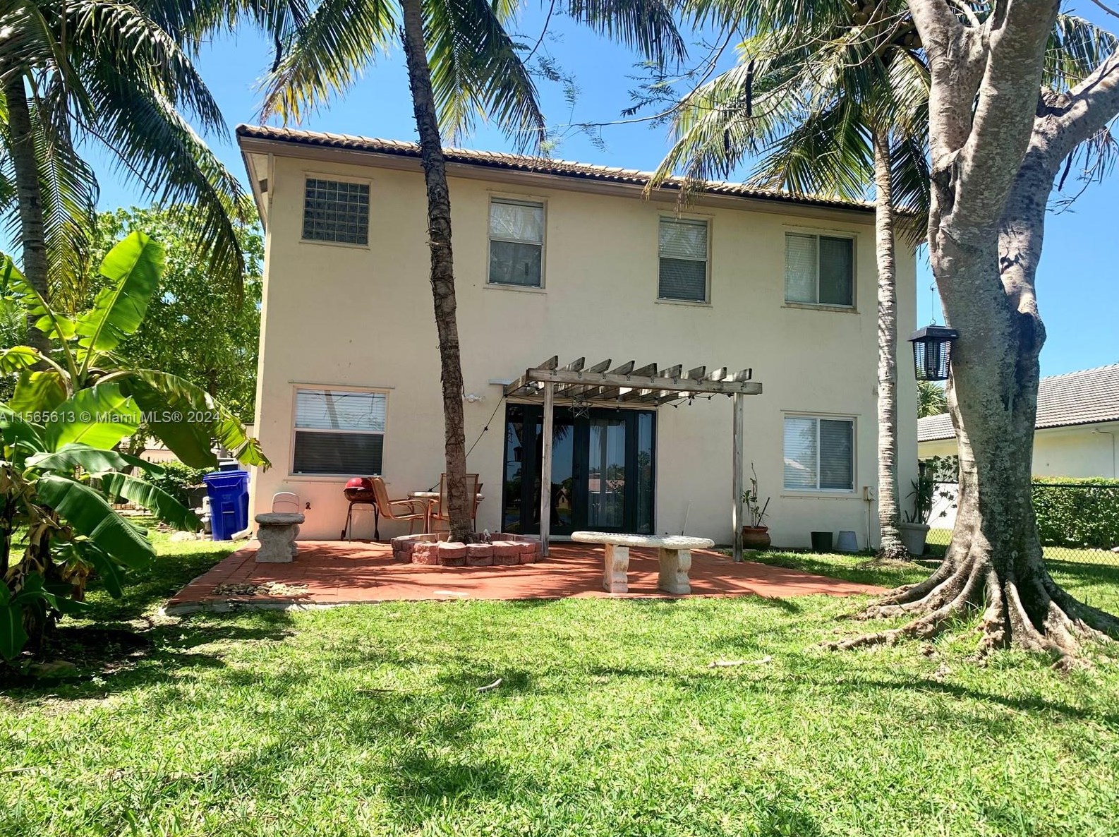 20585 5th St, Hollywood FL  33029-5031 exterior