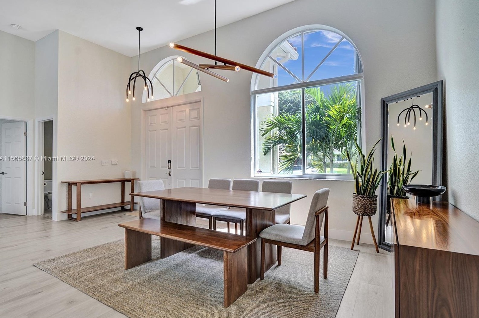 10261 Sw 13th St, Hollywood, FL 33025