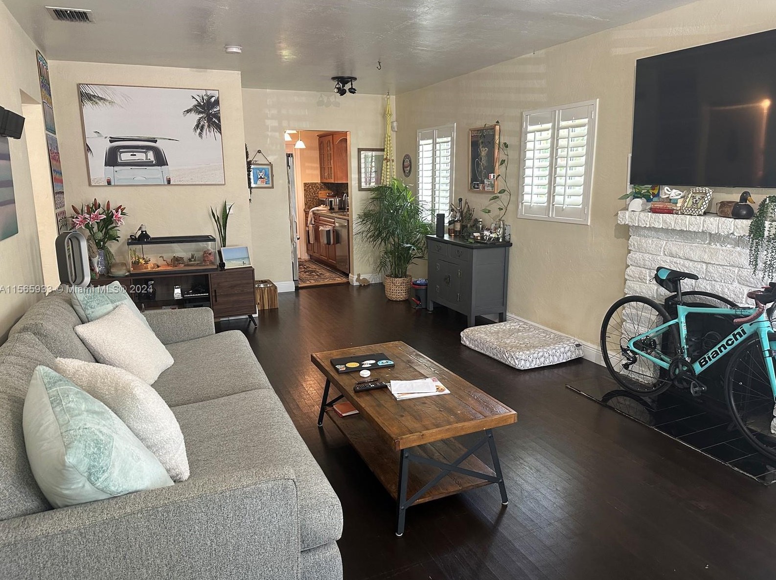 4240 62nd Ave, Miami, FL 33155-5245