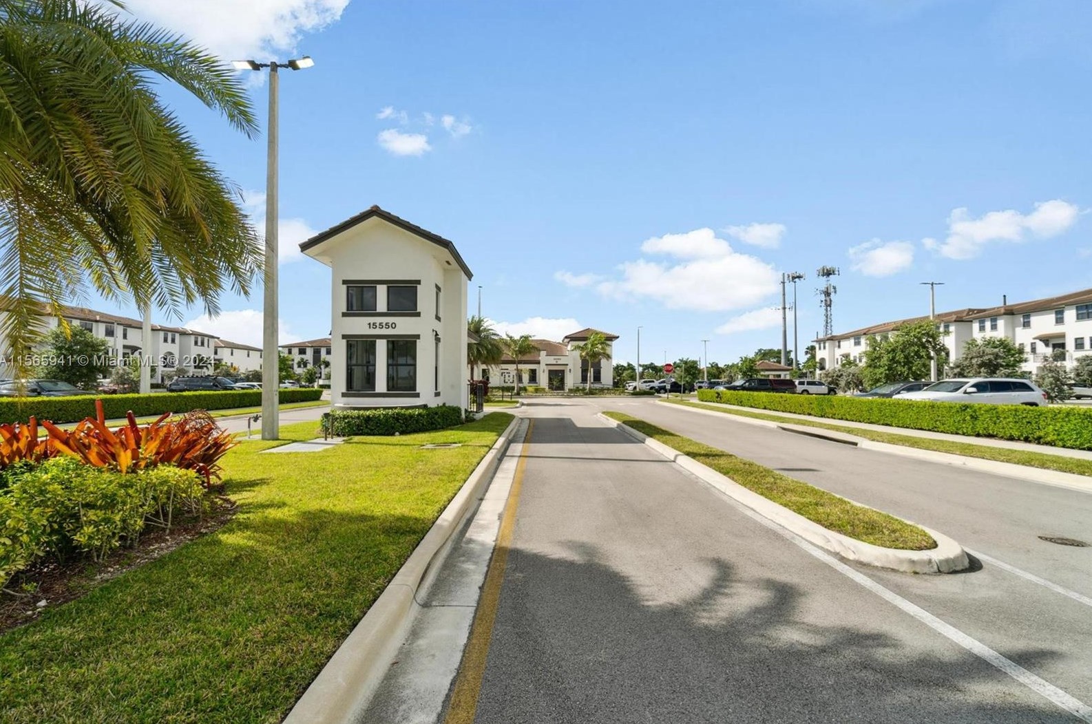 15600 Sw 136th St #206, Miami, FL 33196