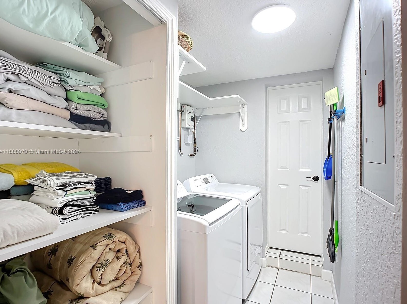 4351 8th Ln, Hialeah FL  33013-2421 exterior