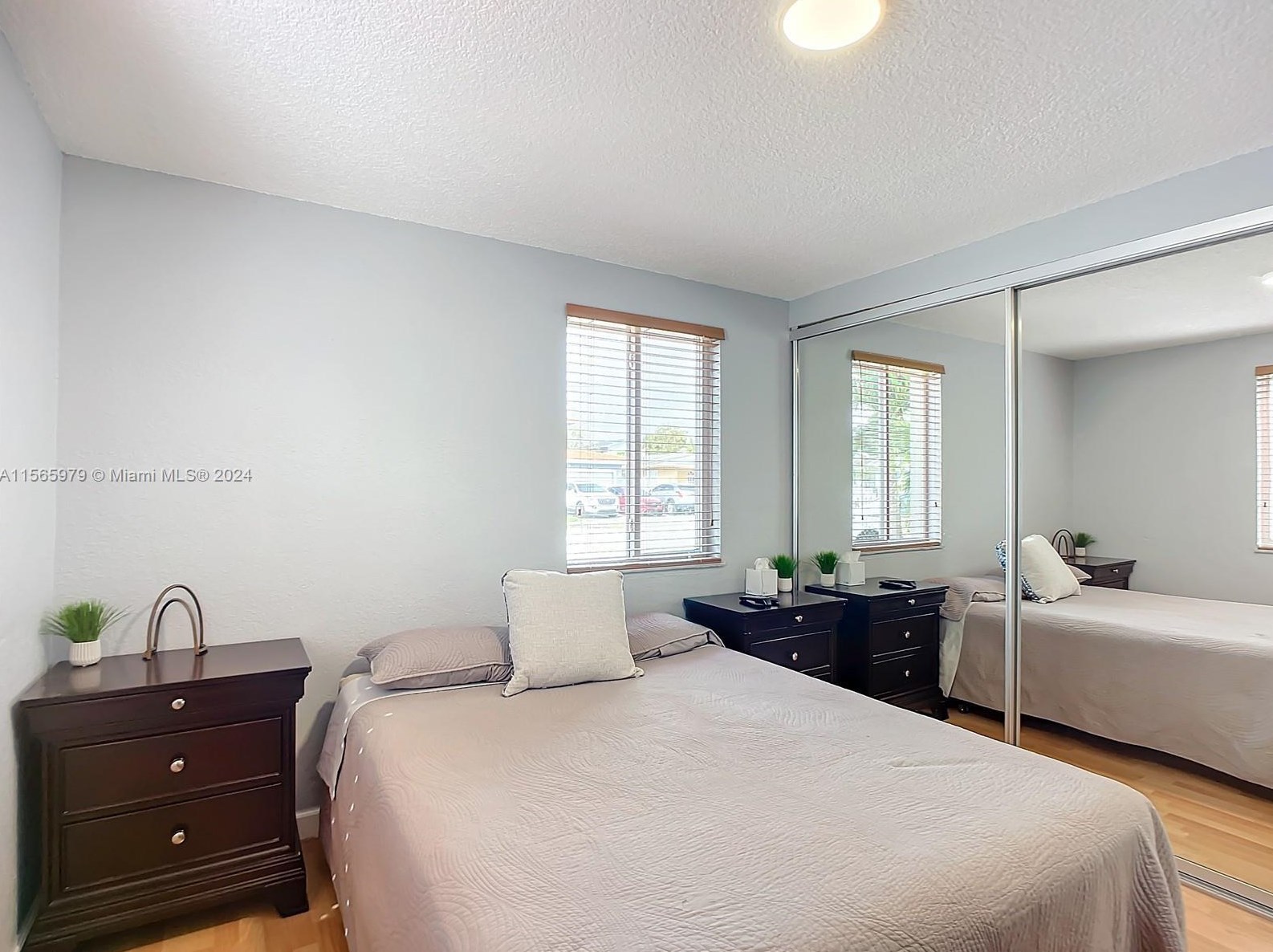 4351 8th Ln, Hialeah FL  33013-2421 exterior