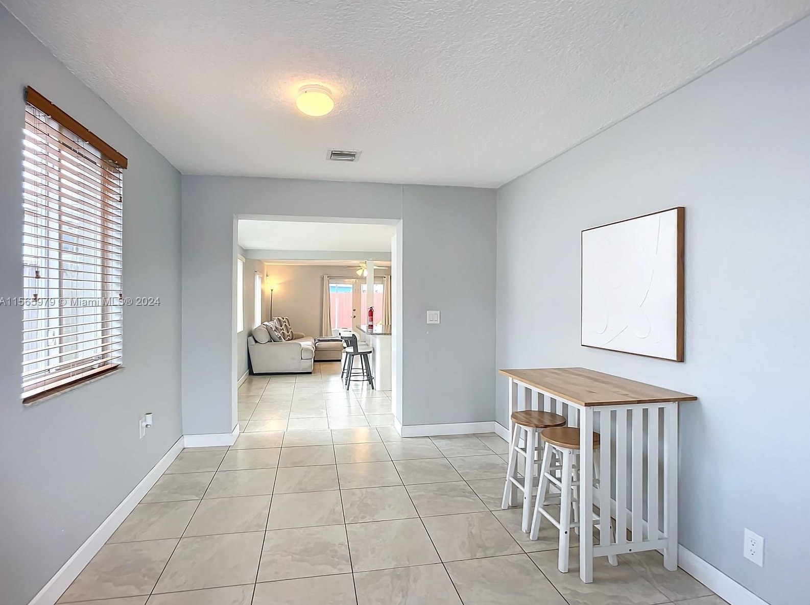 4351 8th Ln, Hialeah FL  33013-2421 exterior