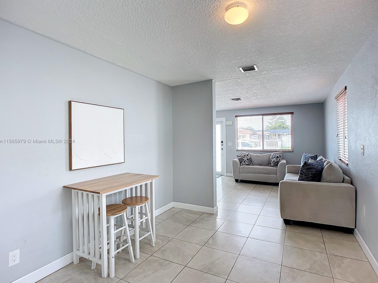 4351 8th Ln, Hialeah FL  33013-2421 exterior