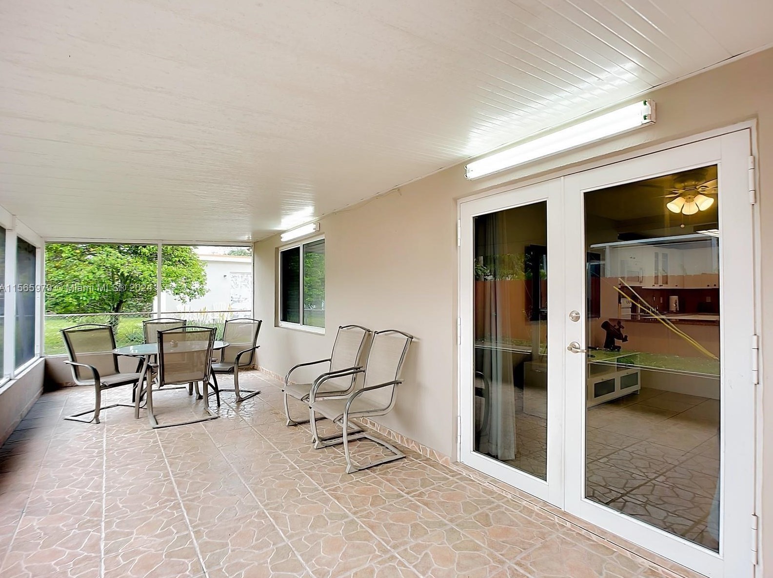 4351 8th Ln, Hialeah FL  33013-2421 exterior